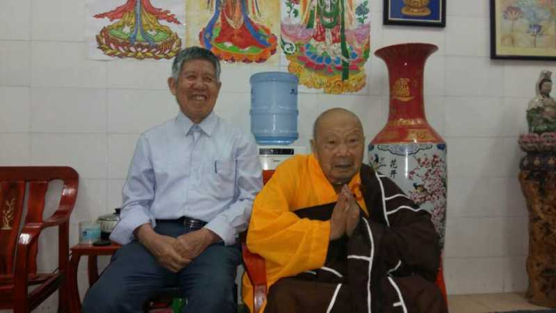 指导老师欧阳雄飞等一行专家、学者、来如福斋拜谒如福老和尚