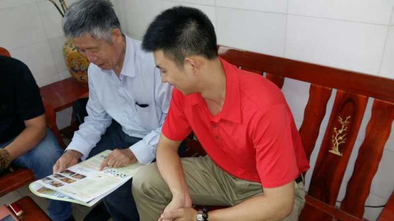 指导老师欧阳雄飞等一行专家、学者、来如福斋拜谒如福老和尚