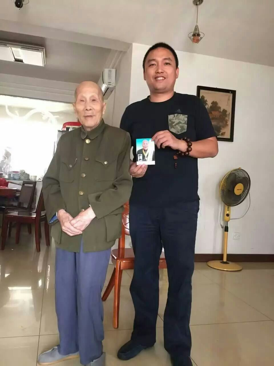 探望常德会战幸存者吴淞老人（后出家，法号上来下空老和尚）