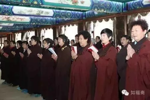 在三宝面前,居士是什么身份?